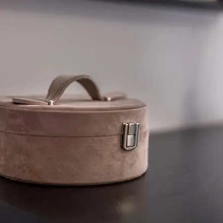 Premium Complex Millennium 2 - Family & アパート