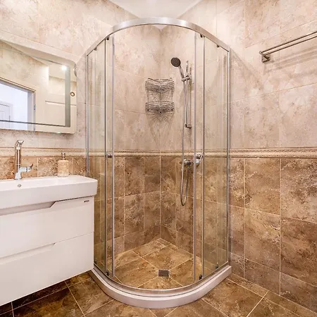 Modern Family Apartment At Millennium 2 - Pool & Spa Apartment *