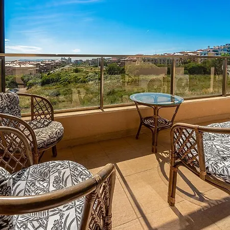 Modern Family Apartment At Millennium 2 - Pool & Spa Apartment *