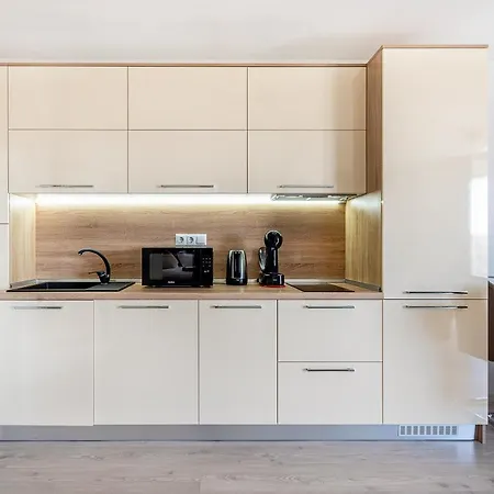 Premium Complex Millennium 2 - Family & * スヴェティ・ヴラス