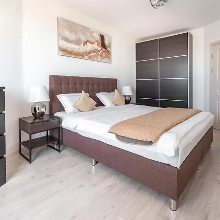 Modern Family Apartment At Millennium 2 - Pool & Spa Apartment *