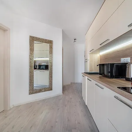 Modern Family Apartment At Millennium 2 - Pool & Spa * Sveti Vlas