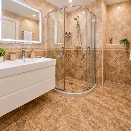 Modern Family Apartment At Millennium 2 - Pool & Spa Apartment Sveti Vlas